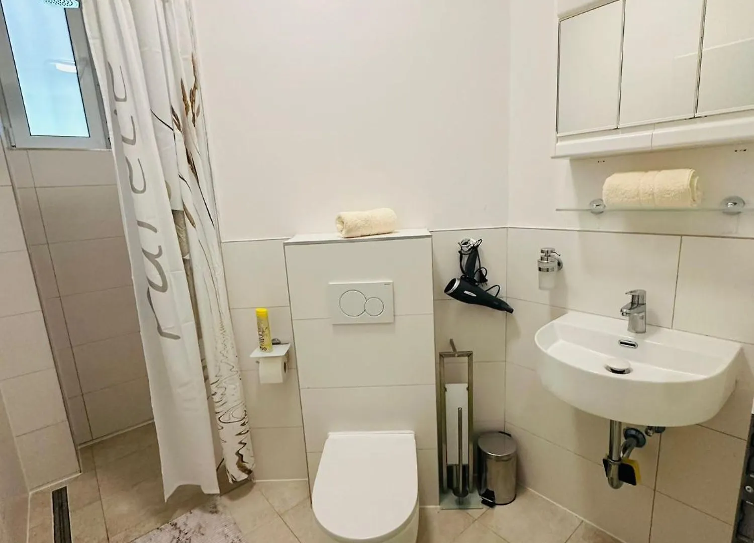 Cocoon City Stuttgart Apartment
